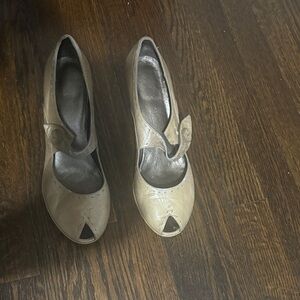 Vintage-Inspired Taupe Mary Jane Peep-Toe Heels